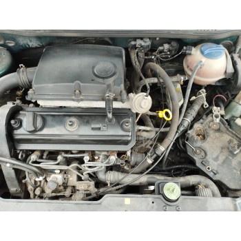 volkswagen polo berlina (6n1) del año 1997