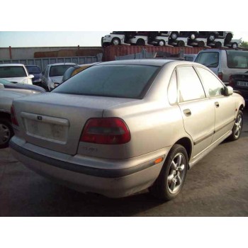 volvo s40 berlina del año 1997