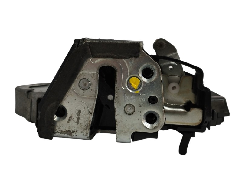 Recambio de cerradura puerta trasera derecha para lexus rx 3.3 v6 24v cat referencia OEM IAM 6905060071 Recambio de cerradura puerta trasera derecha para lexus rx 3.3 v6 24v cat referencia OEM IAM 6905060071