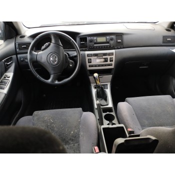 toyota corolla (e12) del año 2004