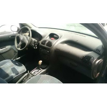 peugeot 206 berlina del año 2000