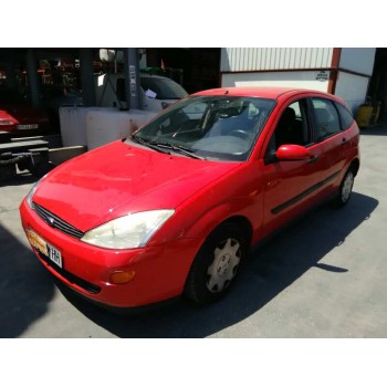 ford focus berlina (cak) del año 2000