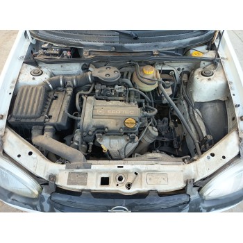 opel corsa b (s93) del año 2000