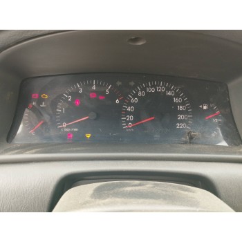 toyota corolla (e12) del año 2004