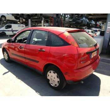 ford focus berlina (cak) del año 2000
