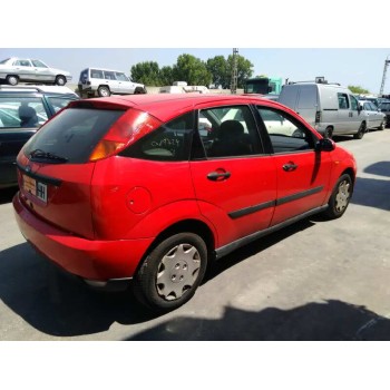 ford focus berlina (cak) del año 2000