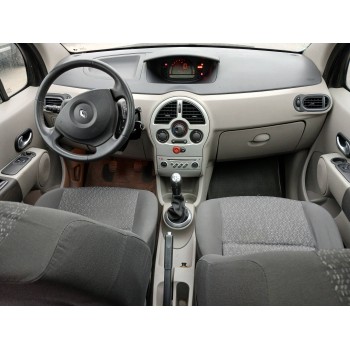 renault modus del año 2004