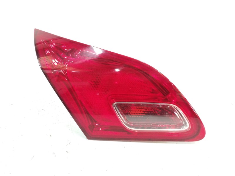 Recambio de piloto trasero izquierdo interior para opel astra j lim. 1.7 16v cdti referencia OEM IAM Recambio de piloto trasero izquierdo interior para opel astra j lim. 1.7 16v cdti referencia OEM IAM