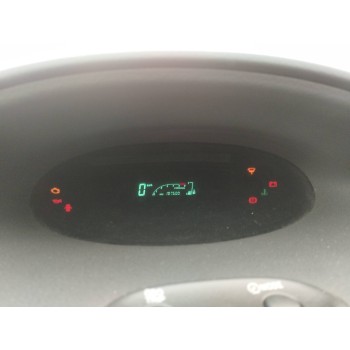 toyota yaris (_p1_) del año 2005