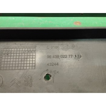 Recambio de paragolpes delantero para peugeot partner (s2) 1.9 diesel referencia OEM IAM 9643802277  