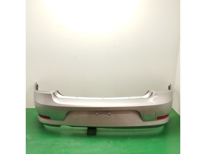 Recambio de paragolpes trasero para dacia logan 1.5 dci diesel cat referencia OEM IAM 8200752683  