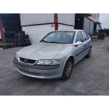 opel vectra b berlina del año 1998