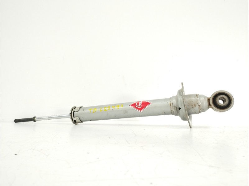 Recambio de amortiguador trasero derecho para lexus is200 (ds2/is2) 2.2 d-cat referencia OEM IAM 551132  