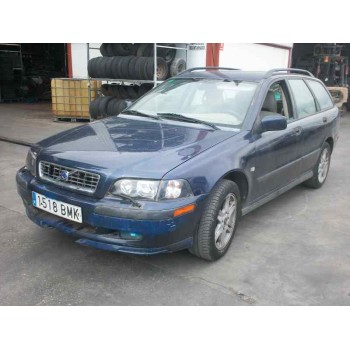 volvo v40 familiar del año 2001