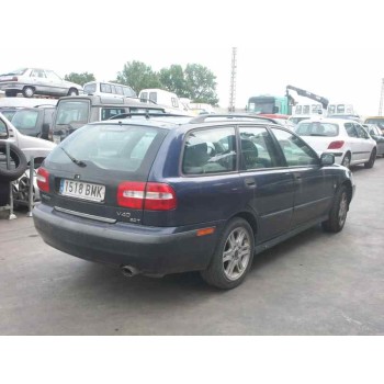 volvo v40 familiar del año 2001
