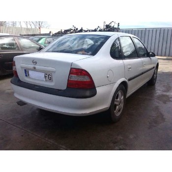 opel vectra b berlina del año 1996