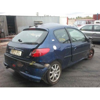 peugeot 206 berlina del año 2001