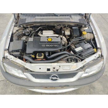 opel vectra b berlina del año 1998