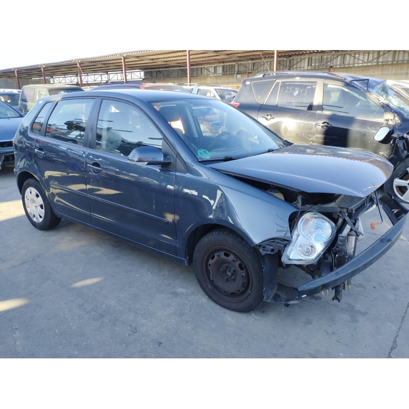 VOLKSWAGEN POLO (9N3)