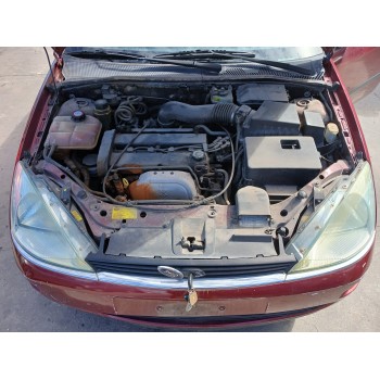 ford focus berlina (cak) del año 2000