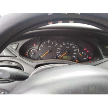 ford focus berlina (cak) del año 2004