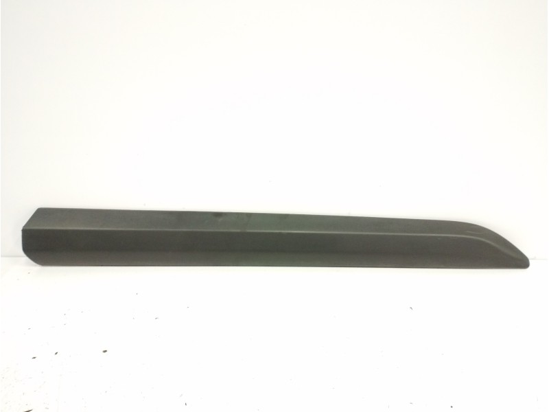Recambio de moldura para peugeot expert furgón v 1.5 bluehdi 120 referencia OEM IAM 9808747077 LATERAL DERECHA DELANTERA 