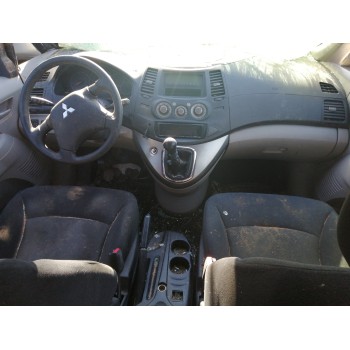 mitsubishi grandis (na0w) del año 2009