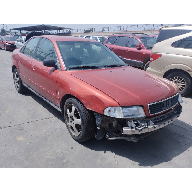 AUDI A4 BERLINA (B5)