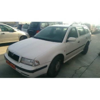 skoda octavia combi (1u5) del año 2000