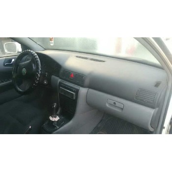 skoda octavia combi (1u5) del año 2000