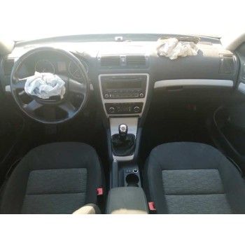 skoda octavia combi (1z5) del año 2010