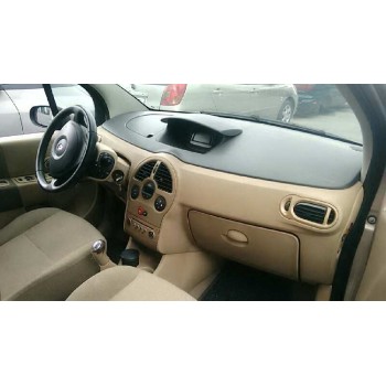 renault modus del año 2004