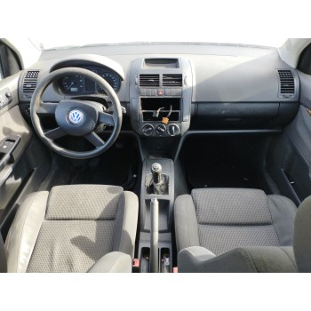 volkswagen polo (9n1) del año 2002