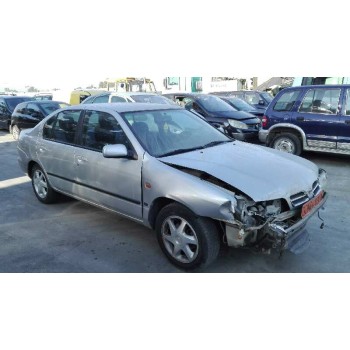 nissan primera berlina (p11) del año 1998