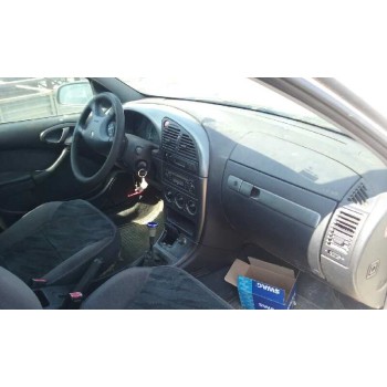 citroën xsara berlina del año 2000