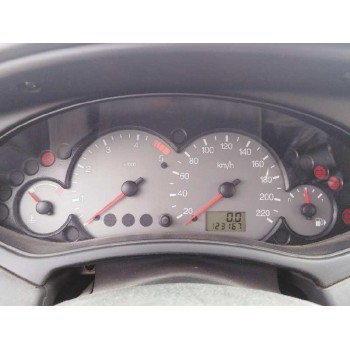 ford focus berlina (cak) del año 2002