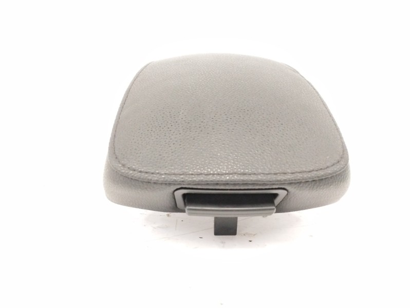 Recambio de apoyabrazos central para kia sportage 2.0 crdi referencia OEM IAM Recambio de apoyabrazos central para kia sportage 2.0 crdi referencia OEM IAM