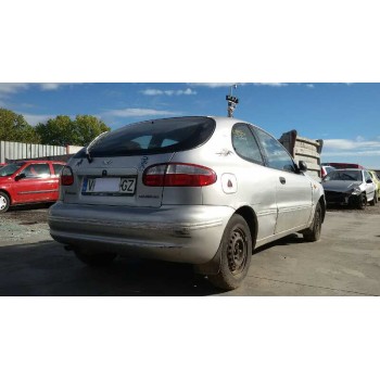 daewoo lanos del año 2000