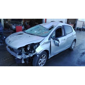 peugeot 208 del año 2015