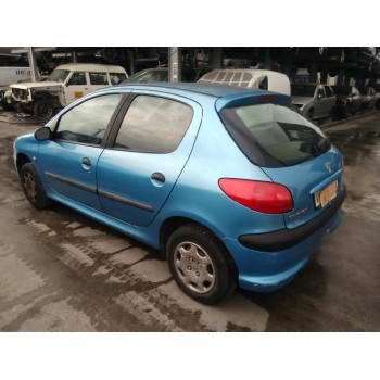 peugeot 206 berlina del año 2000