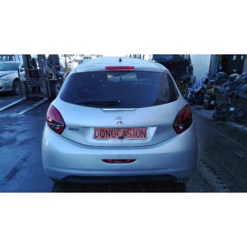 peugeot 208 del año 2015
