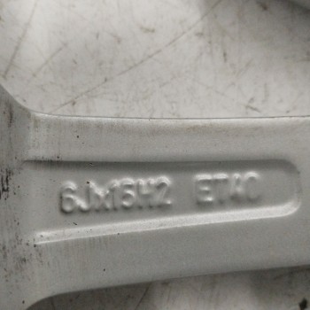 Recambio de llanta para volkswagen polo (6c1) 1.0 referencia OEM IAM 6C0601025M 6JX15H2 ET40 5H 5X100