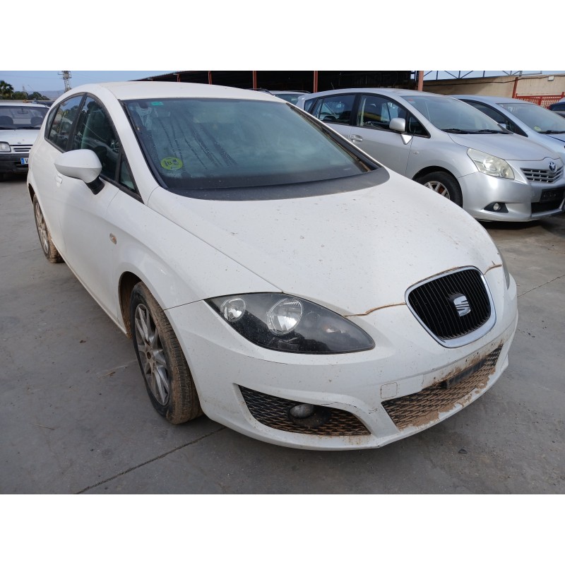 SEAT LEON (1P1)