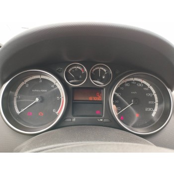 peugeot 308 del año 2012