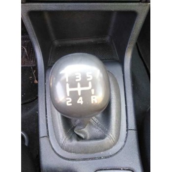 volvo s40 berlina del año 2001