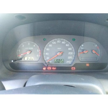 volvo s40 berlina del año 2001