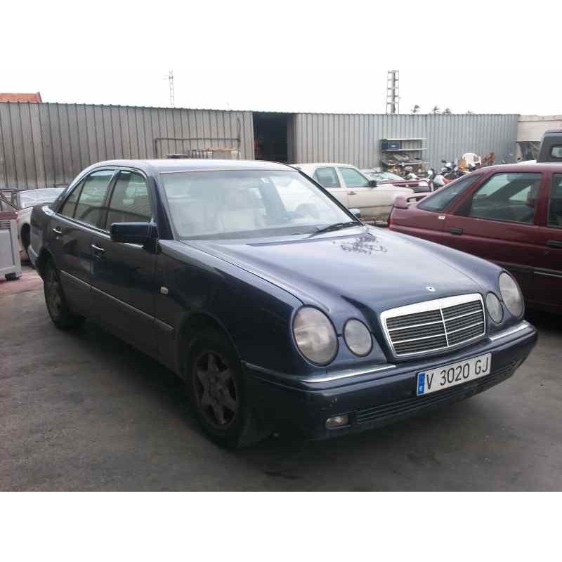 MERCEDES-BENZ CLASE E (W210)