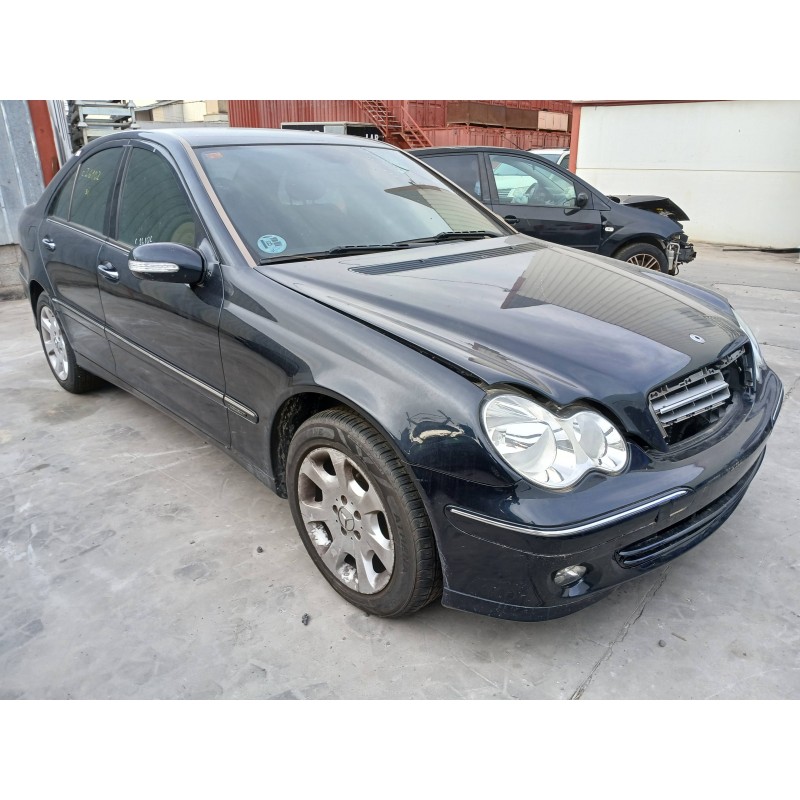mercedes-benz clase c (w203) del año 2004