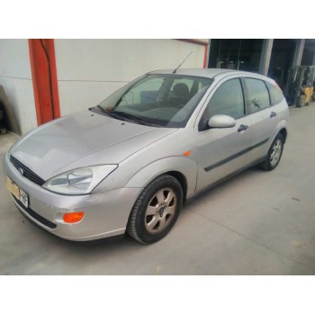 ford focus berlina (cak) del año 2000