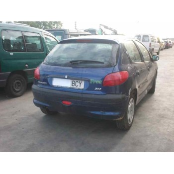 peugeot 206 berlina del año 2000